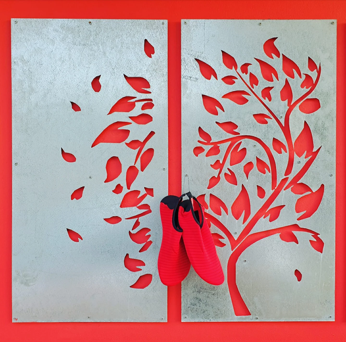 Red - Image 4